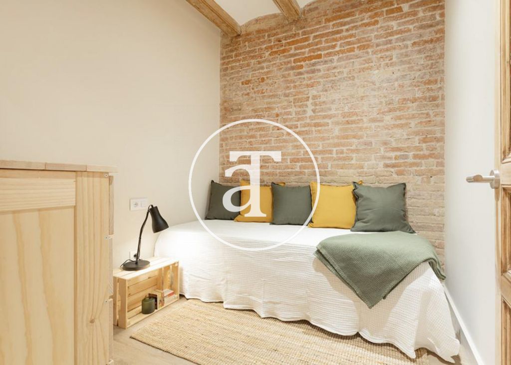 Monthly rental brand new 2-bedroom apartment steps away from Plaza España 24