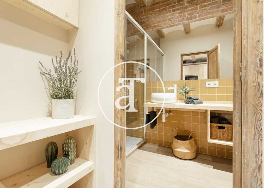 Monthly rental brand new 2-bedroom apartment steps away from Plaza España 28