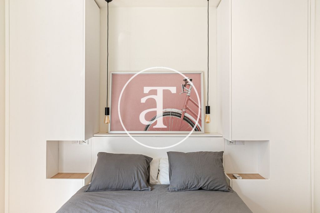 Monthly rental penthouse with 2 bedrooms and terrace close to Park Güell 24