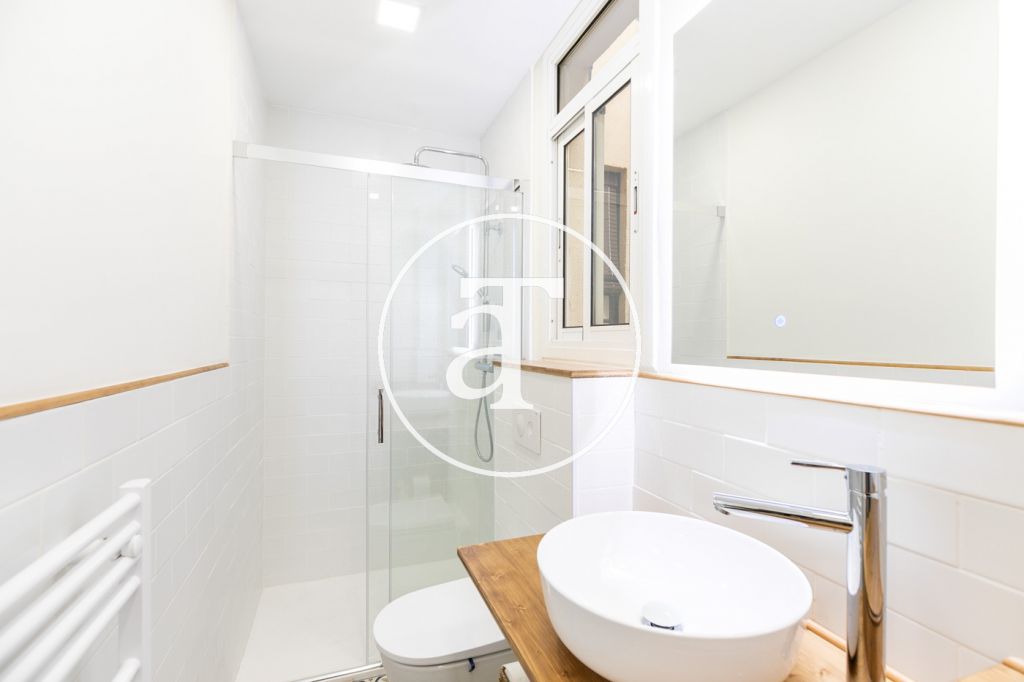 Monthly rental apartment with 2 bedrooms in Poblenou 31