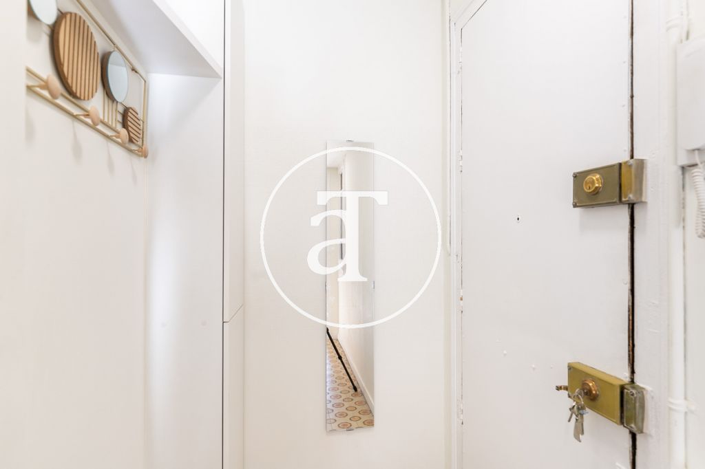 Monthly rental apartment with 2 bedrooms in Poblenou 2