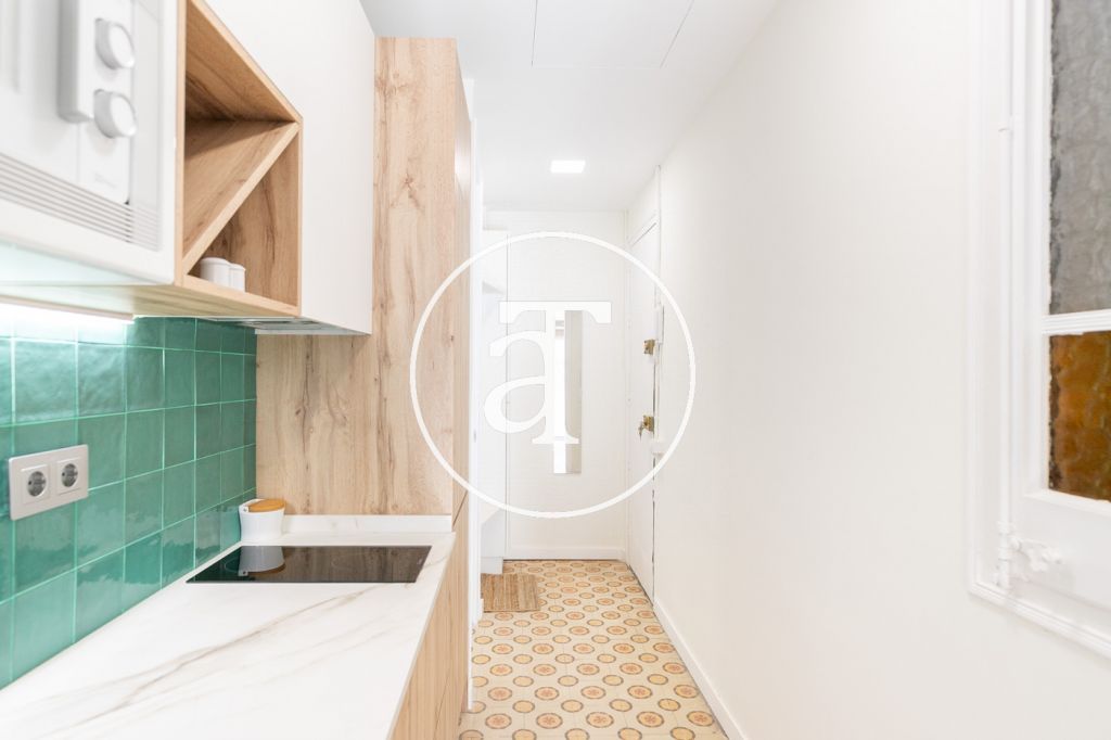 Monthly rental apartment with 2 bedrooms in Poblenou 17