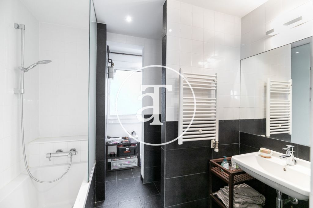 Monthly rental apartment with 1 bedroom and studio in Sants Montjuic 22