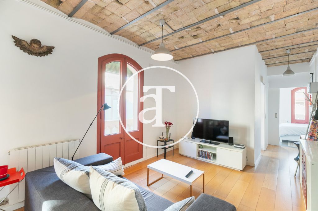 Monthly rental apartment with 1 bedroom and studio in Sants Montjuic