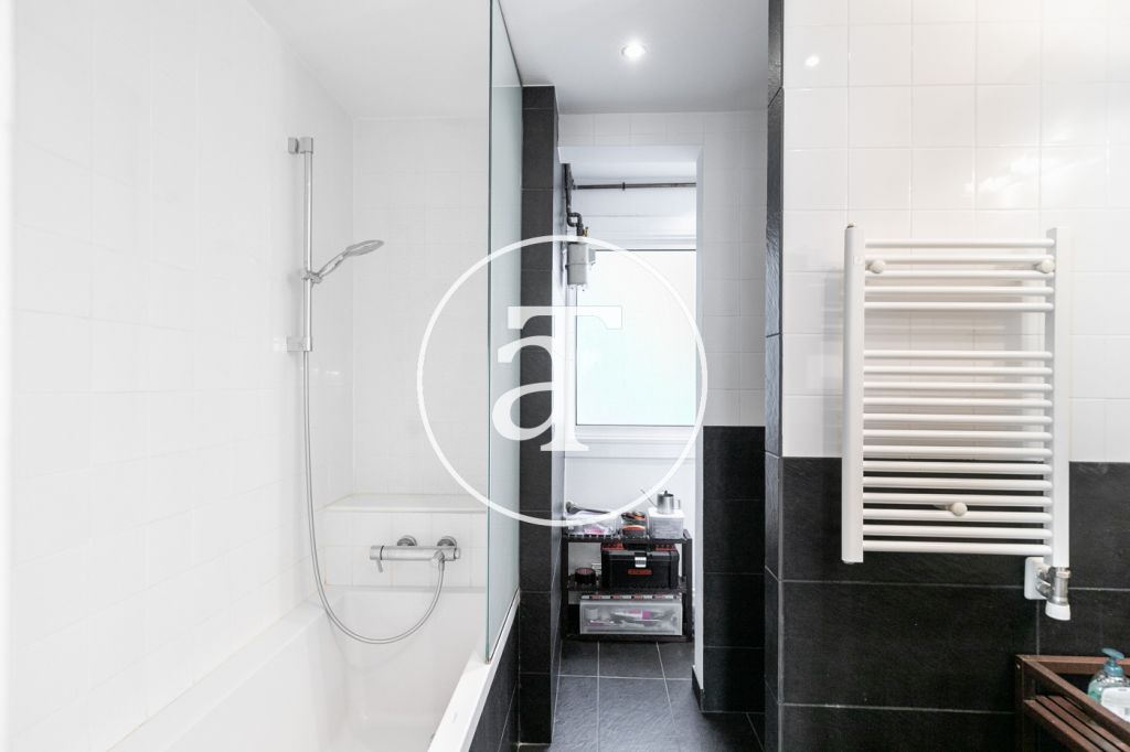 Monthly rental apartment with 1 bedroom and studio in Sants Montjuic 21