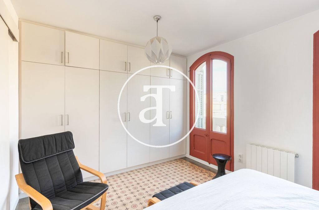 Monthly rental apartment with 1 bedroom and studio in Sants Montjuic 9