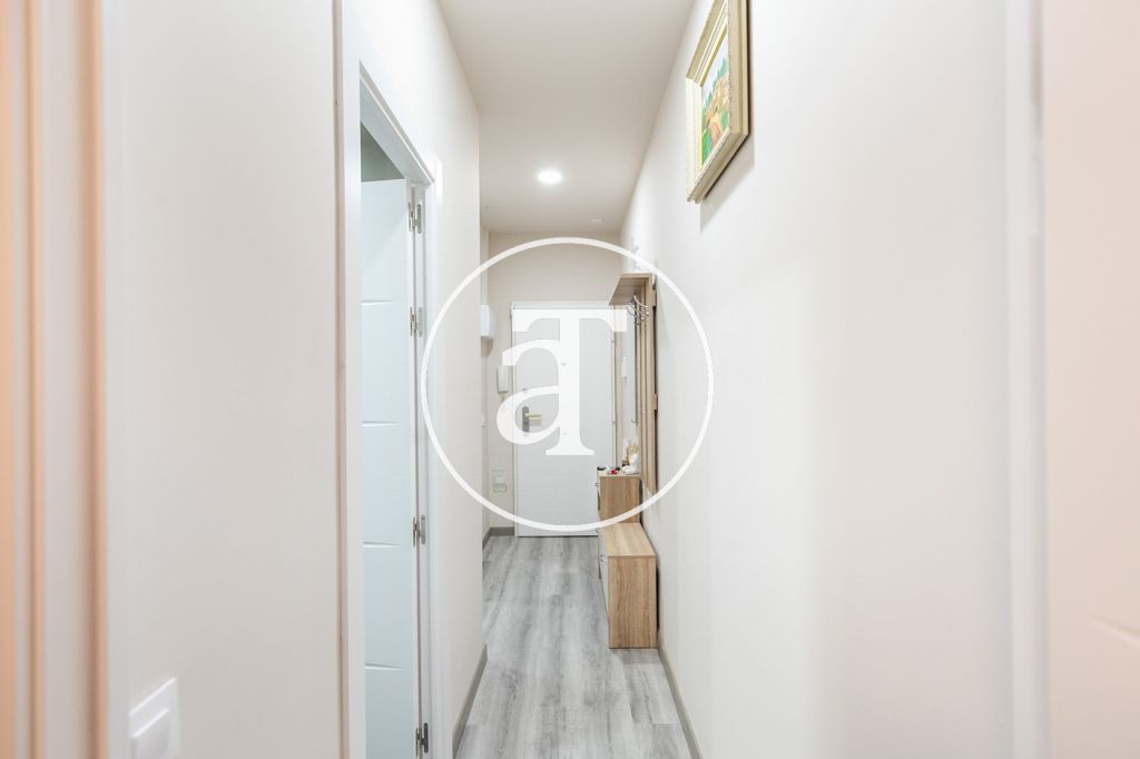 Monthly rental apartment with 3 bedrooms in Sants Montjuic 17
