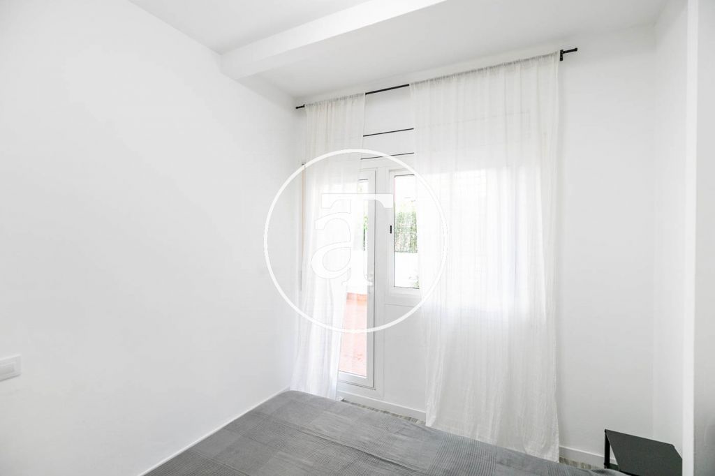 Monthly rental penthouse with 1 bedroom in Gracia 21