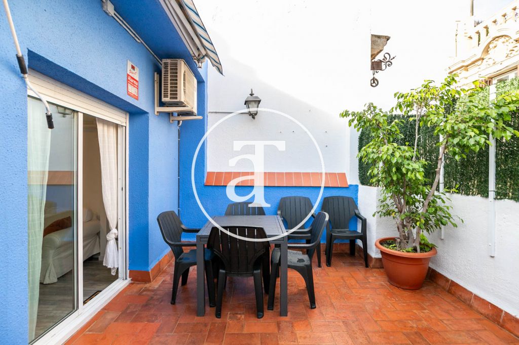 Monthly rental penthouse with 1 bedroom in Gracia 5