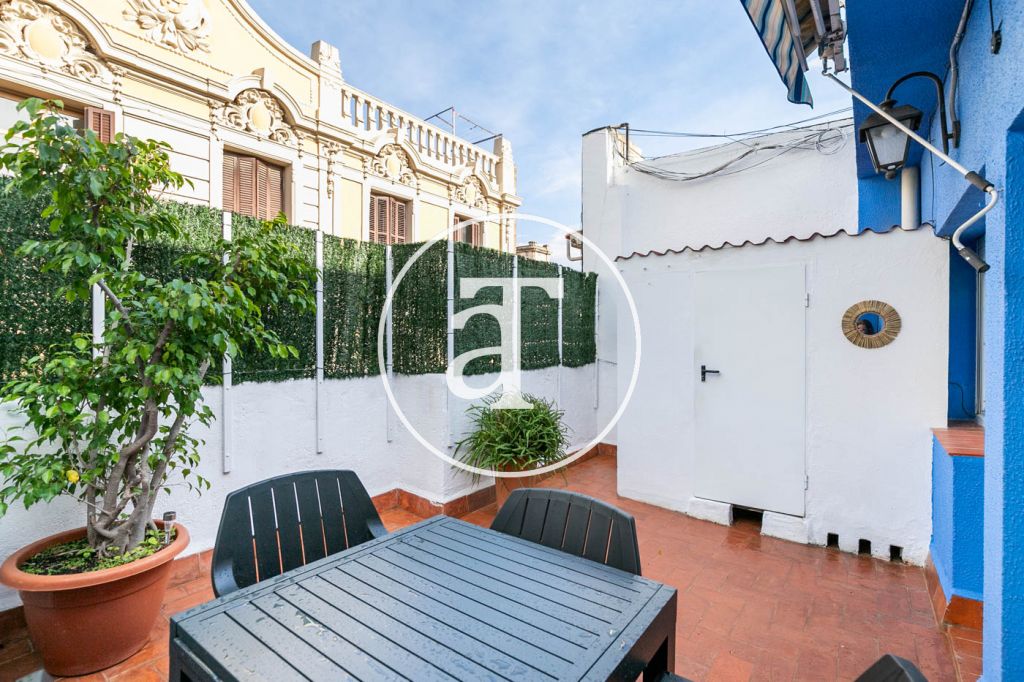 Monthly rental penthouse with 1 bedroom in Gracia 8