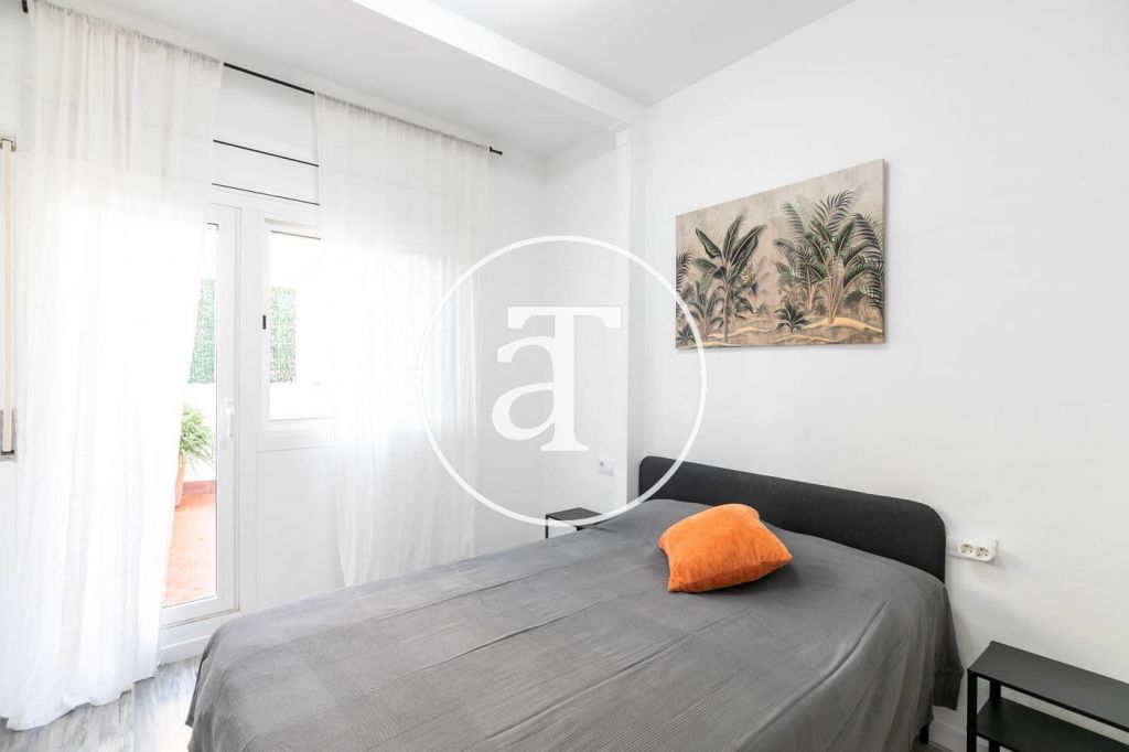 Monthly rental penthouse with 1 bedroom in Gracia 20