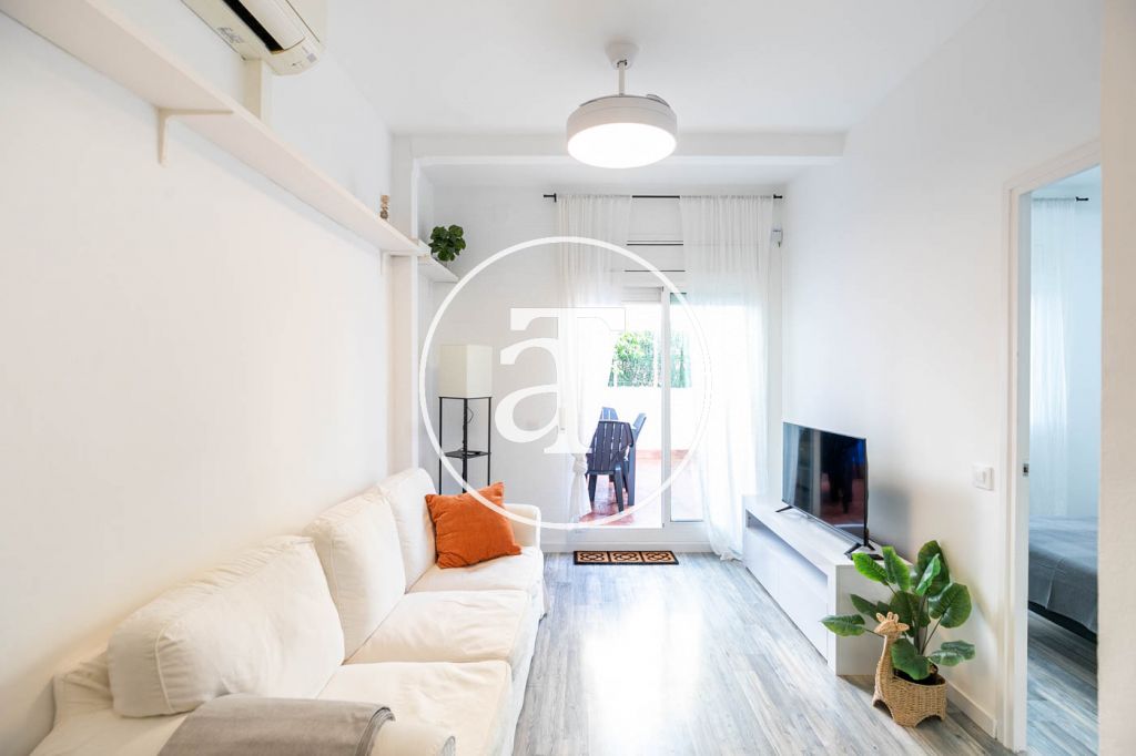 Monthly rental penthouse with 1 bedroom in Gracia