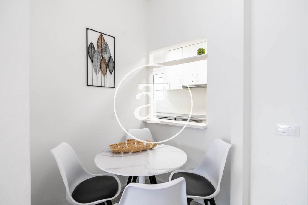 Monthly rental penthouse with 1 bedroom in Gracia 12