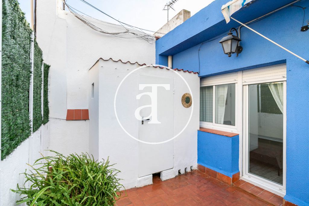 Monthly rental penthouse with 1 bedroom in Gracia 9
