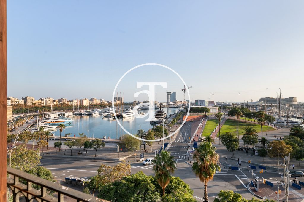 Monthly rental apartment with 2 bedrooms and clear views in Ciutat Vella
