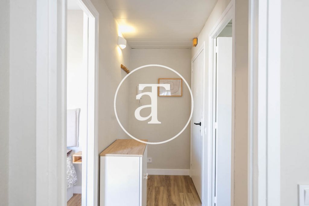 Monthly rental apartment with 1 bedroom and 2 balcony in Eixample 25