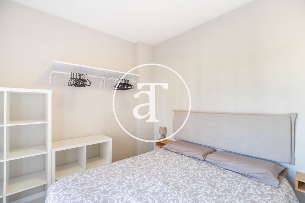 Monthly rental apartment with 1 bedroom and 2 balcony in Eixample 16