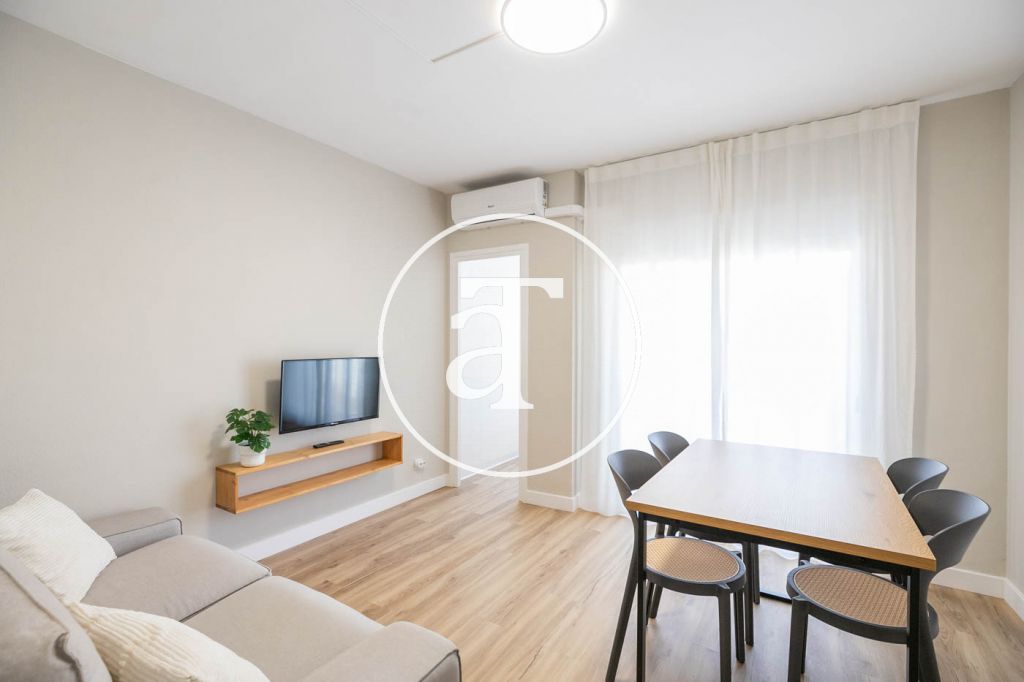 Monthly rental apartment with 1 bedroom and 2 balcony in Eixample 3