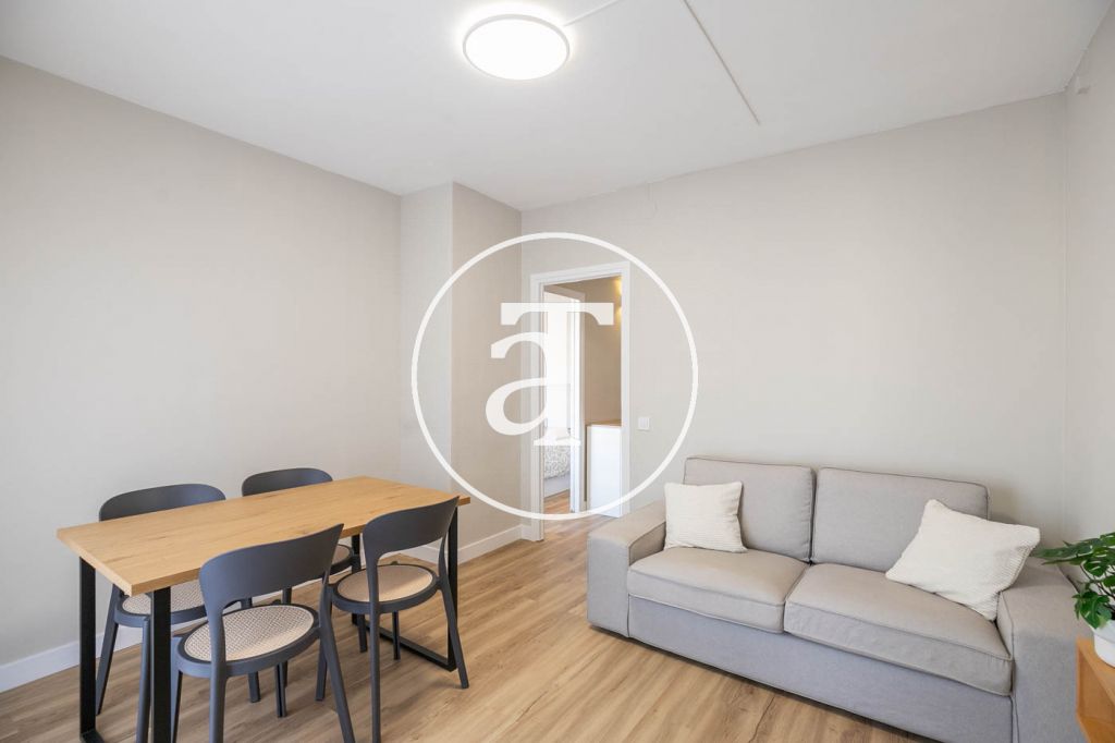 Monthly rental apartment with 1 bedroom and 2 balcony in Eixample 7
