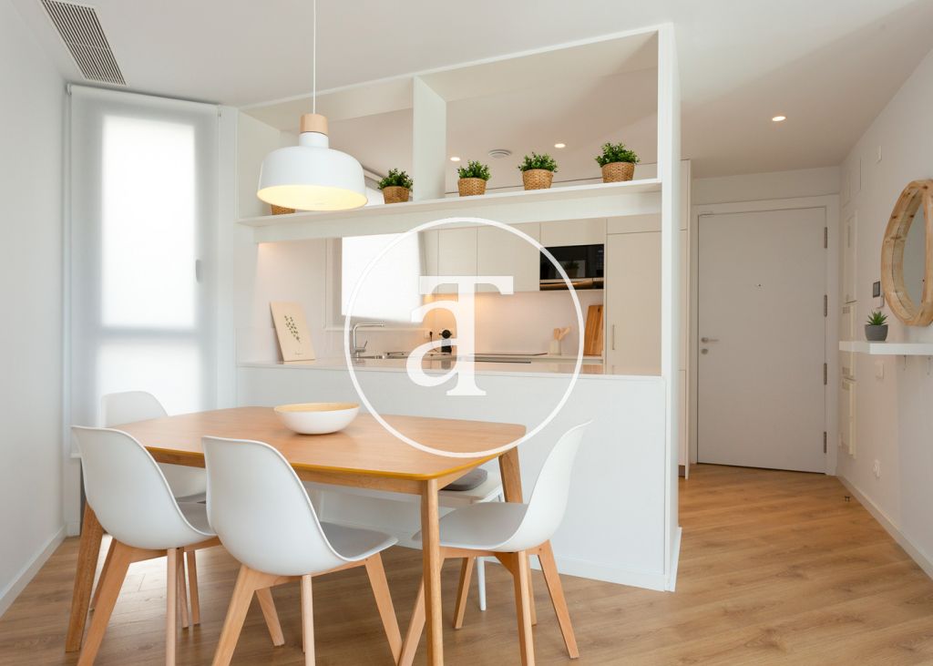 Monthly rental apartment with 3 bedrooms, terrace and shared pool close to Diagonal Av. 6