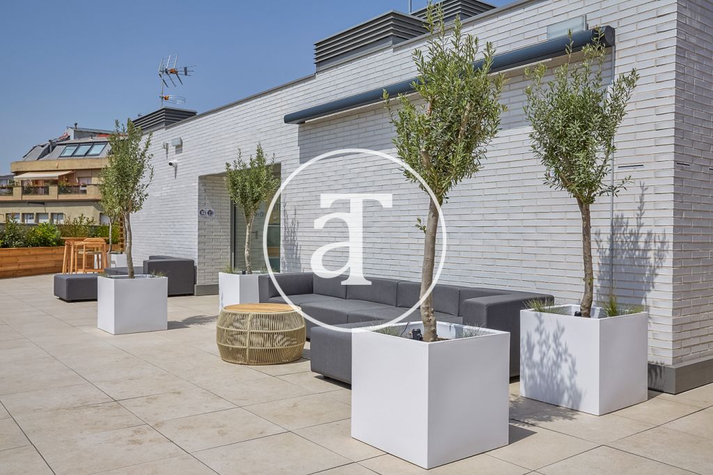 Monthly rental apartment with 3 bedrooms, terrace and shared pool close to Diagonal Av. 61