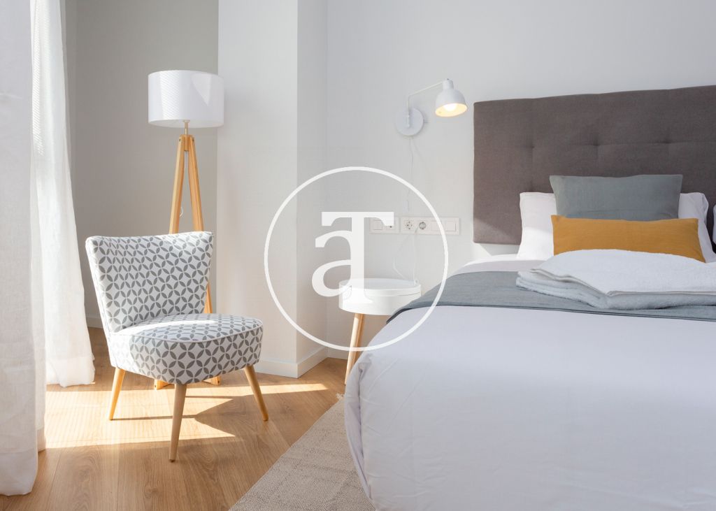 Monthly rental apartment with 3 bedrooms, terrace and shared pool close to Diagonal Av. 20