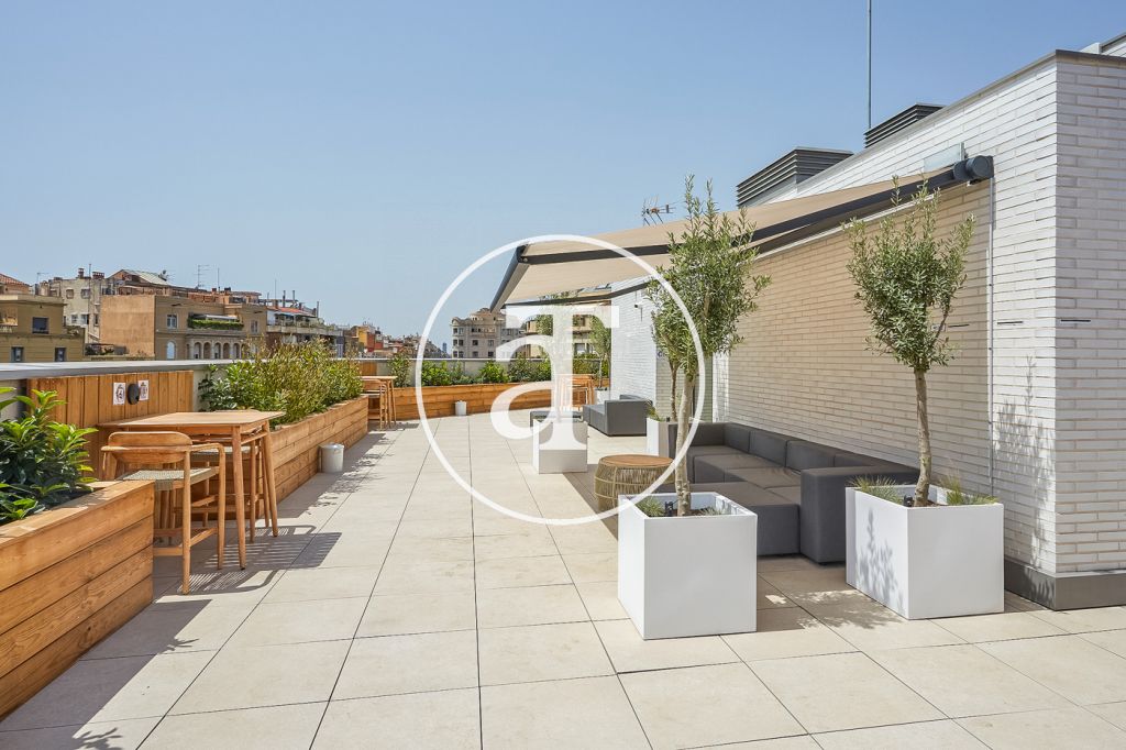 Monthly rental apartment with 3 bedrooms, terrace and shared pool close to Diagonal Av. 62