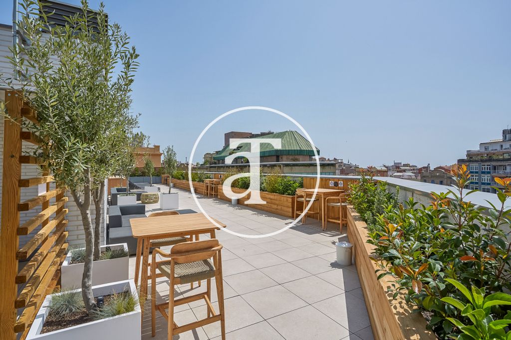 Monthly rental apartment with 3 bedrooms, terrace and shared pool close to Diagonal Av. 44