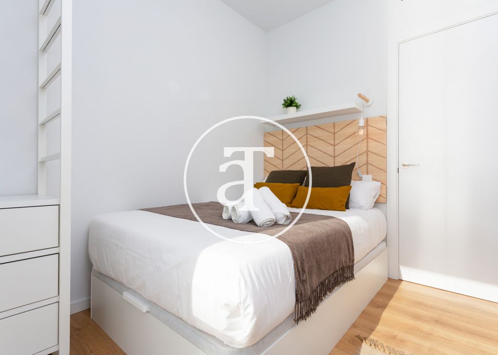 Monthly rental apartment with 3 bedrooms, terrace and shared pool close to Diagonal Av. 16