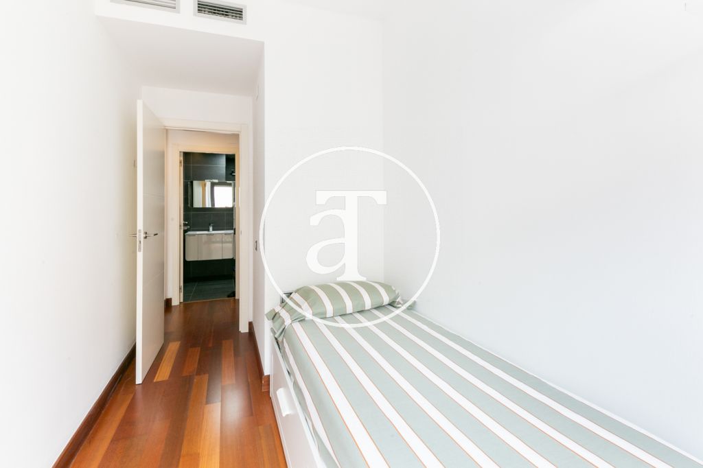 Monthly rental apartment with 2 bedrooms close to Plaça Espanya 5