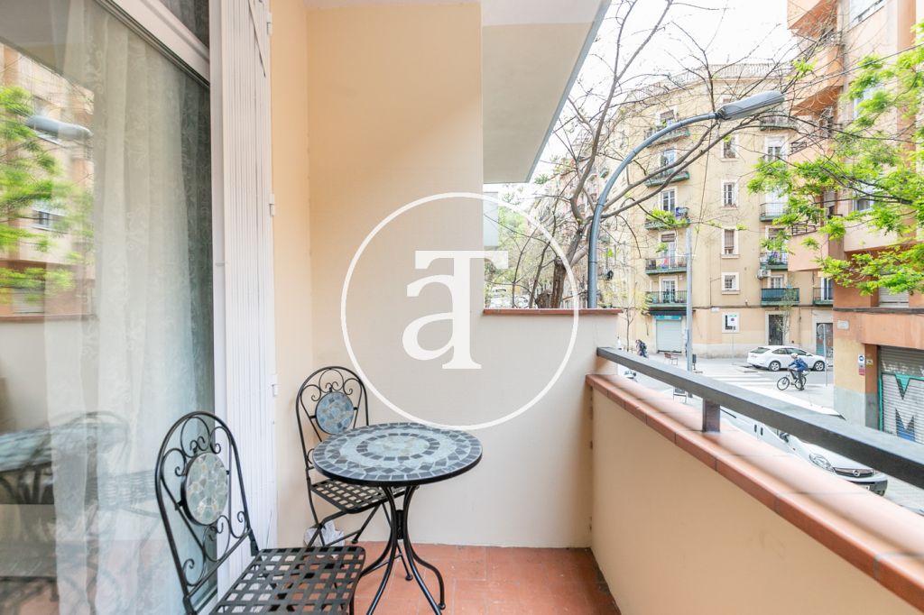 Monthly rental apartment with 3 bedrooms in Sants Montjuic 10