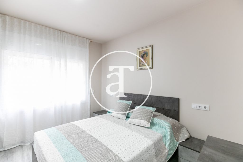 Monthly rental apartment with 3 bedrooms in Sants Montjuic 24