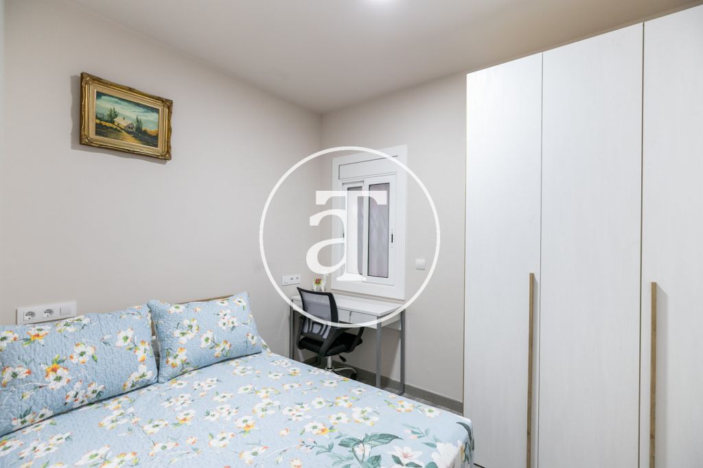Monthly rental apartment with 3 bedrooms in Sants Montjuic 27