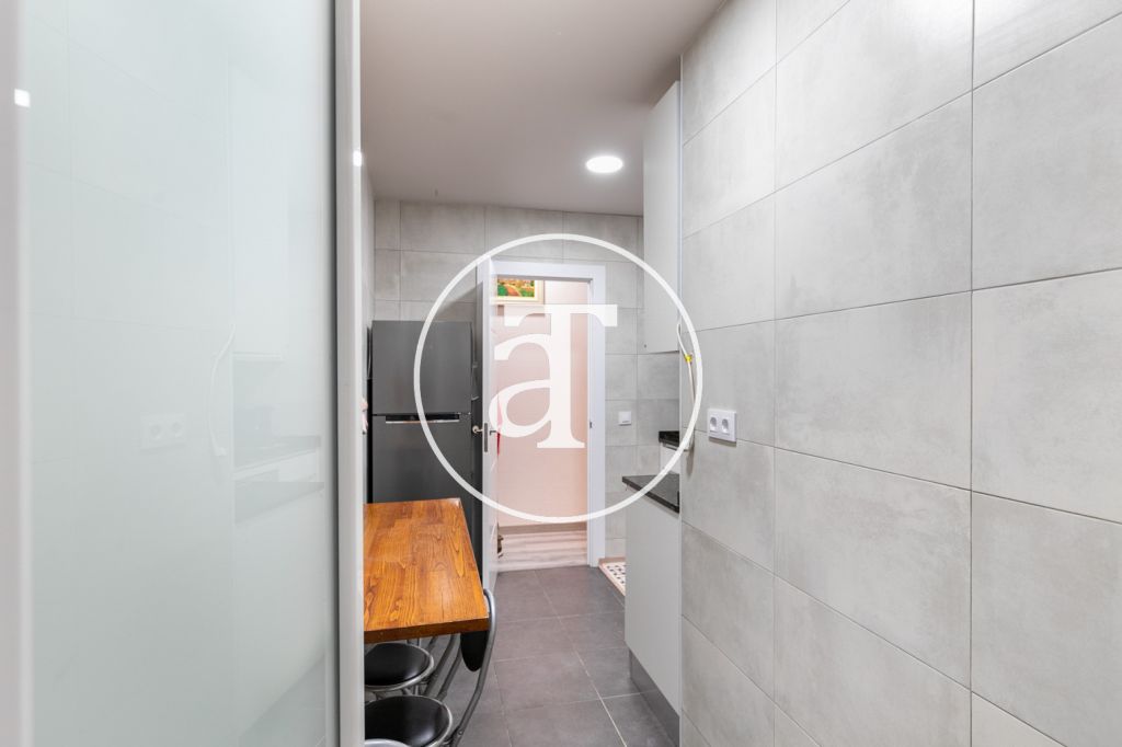 Monthly rental apartment with 3 bedrooms in Sants Montjuic 16