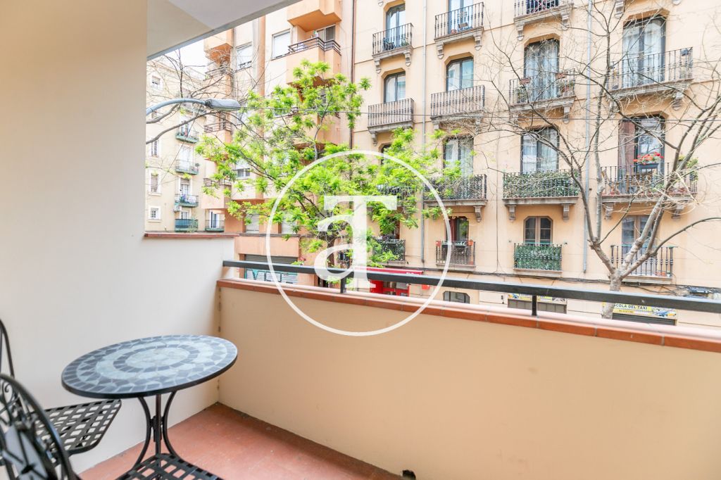 Monthly rental apartment with 3 bedrooms in Sants Montjuic 9