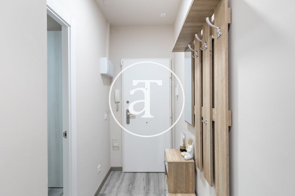 Monthly rental apartment with 3 bedrooms in Sants Montjuic 18