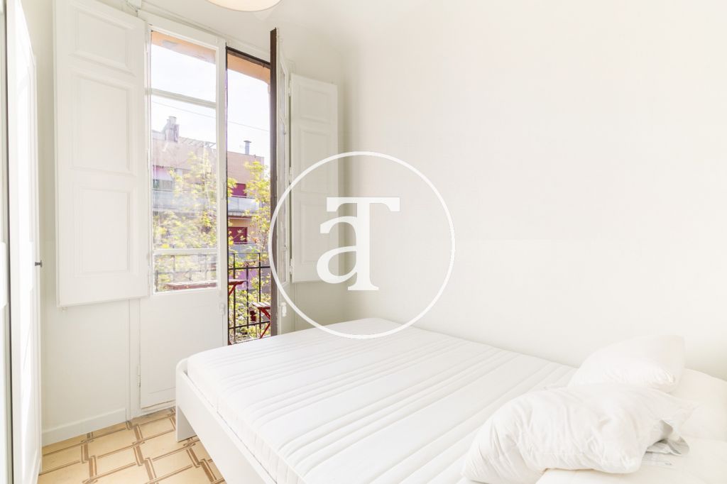 Monthly rental apartment with 2 bedrooms in Poblenou 15