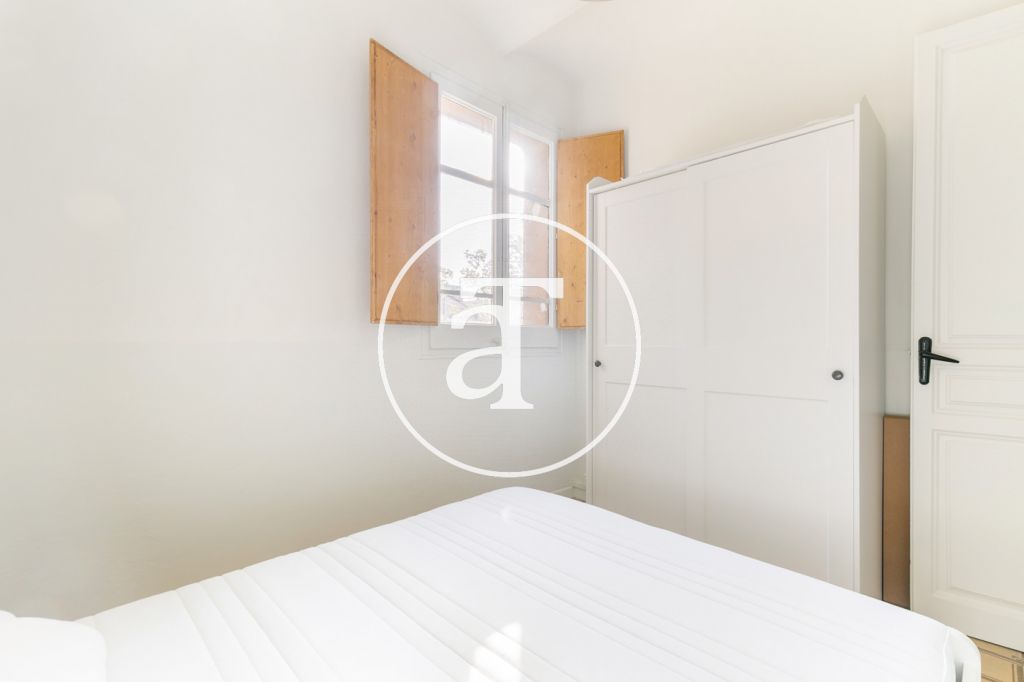 Monthly rental apartment with 2 bedrooms in Poblenou 14