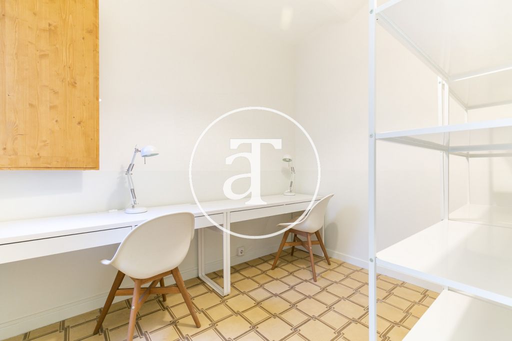 Monthly rental apartment with 2 bedrooms in Poblenou 18