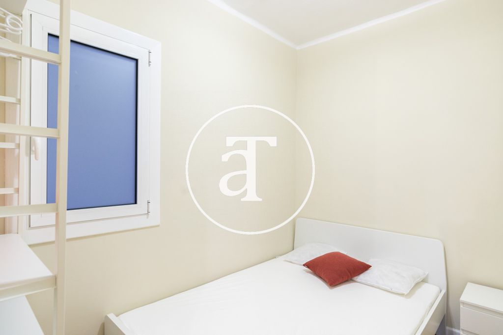 Monthly rental apartment with 3 bedroom in Sants-Montjuic 16