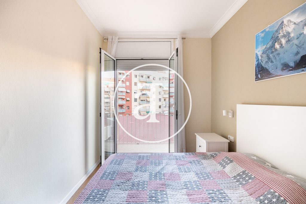 Monthly rental apartment with 3 bedroom in Sants-Montjuic 13