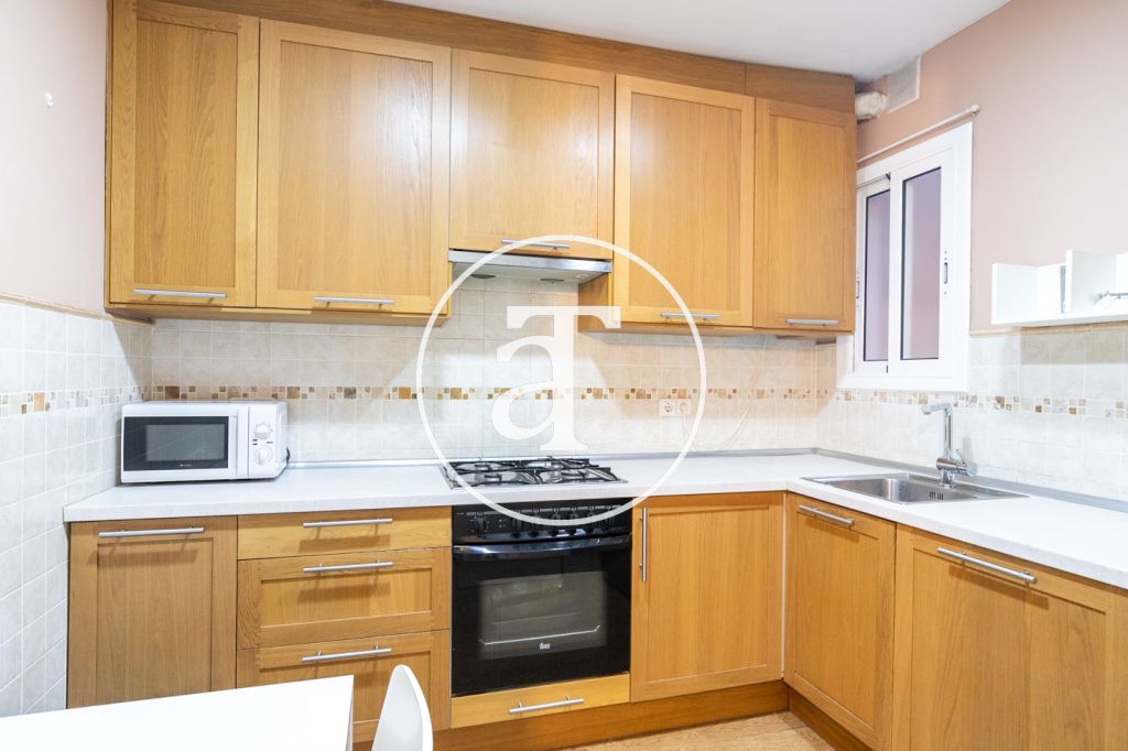 Monthly rental apartment with 3 bedroom in Sants-Montjuic 5