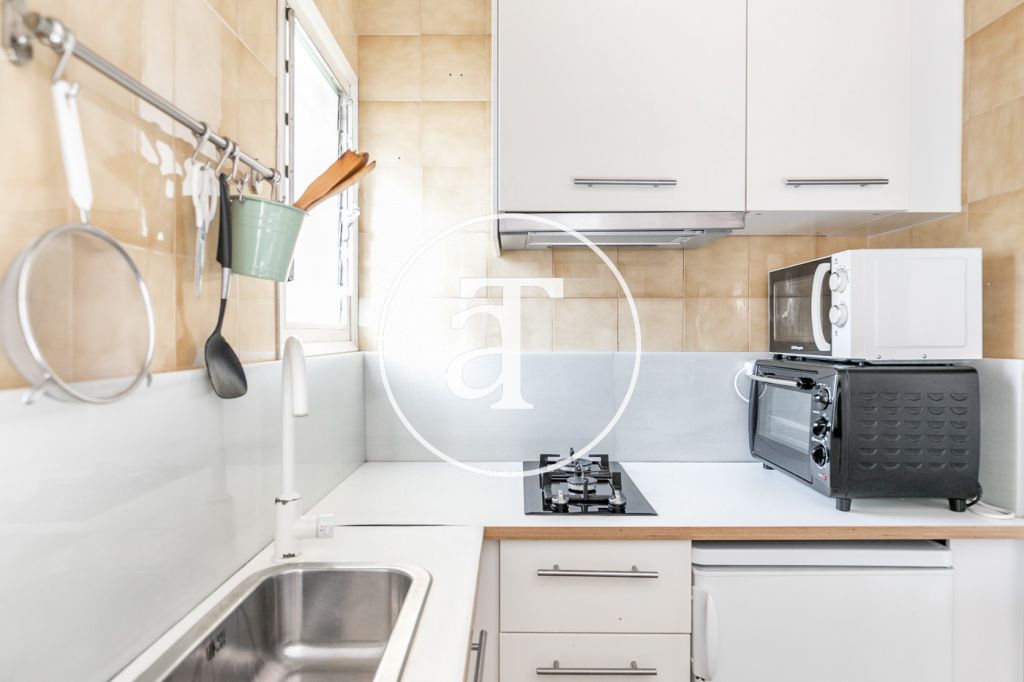 Monthly rental apartment with 1 bedroom in Villa de Gracia 15