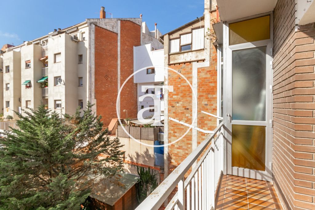 Monthly rental apartment with 1 bedroom in Villa de Gracia 9