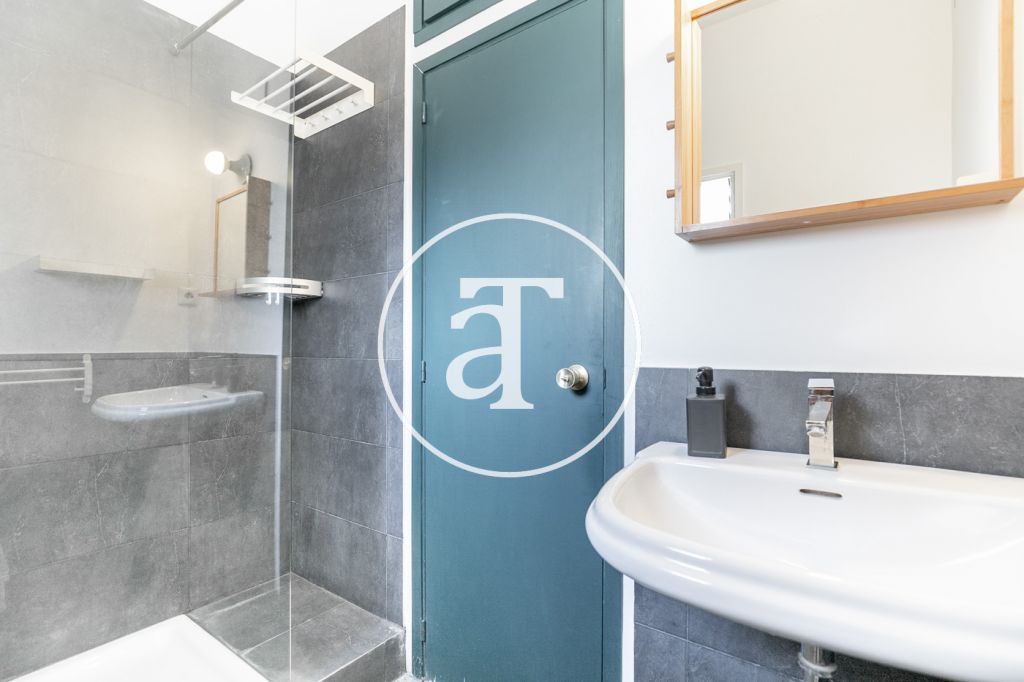 Monthly rental apartment with 1 bedroom in Villa de Gracia 21