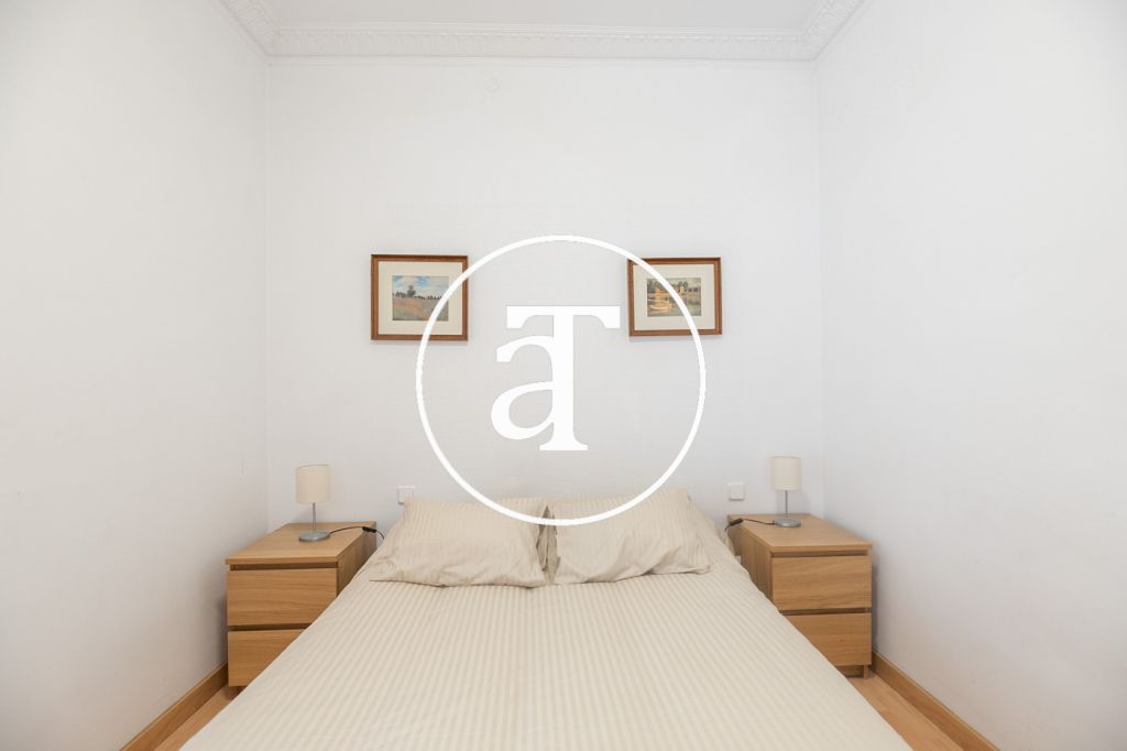 Monthly rental apartment with 2 bedrooms in Gracia 11