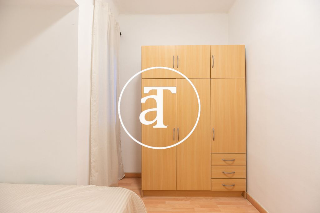 Monthly rental apartment with 2 bedrooms in Gracia 15