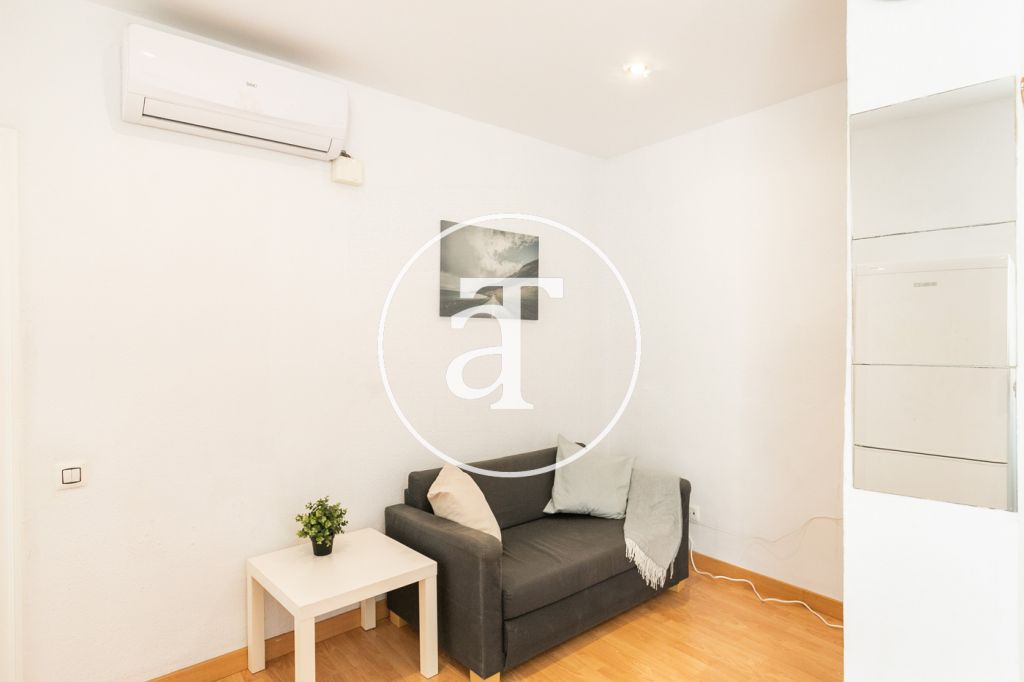 Monthly rental apartment with one bedroom in a central area of Barcelona 5