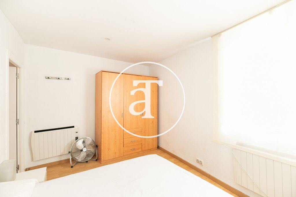 Monthly rental apartment with one bedroom in a central area of Barcelona 16