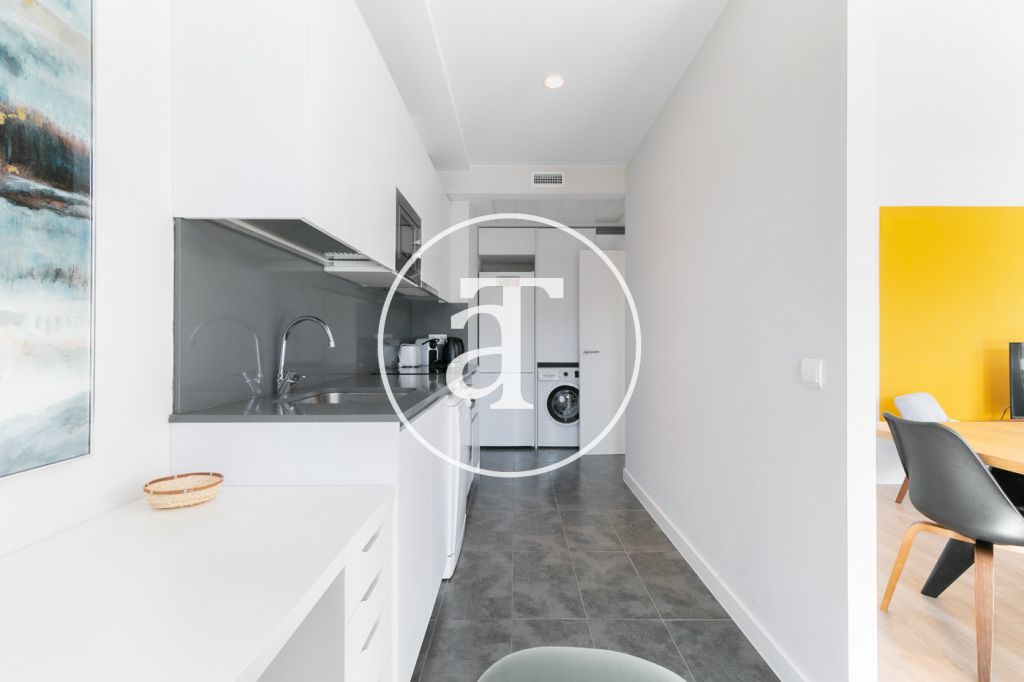 Monthly rental apartment with 3 bedrooms in Bordeta neighborhood 8